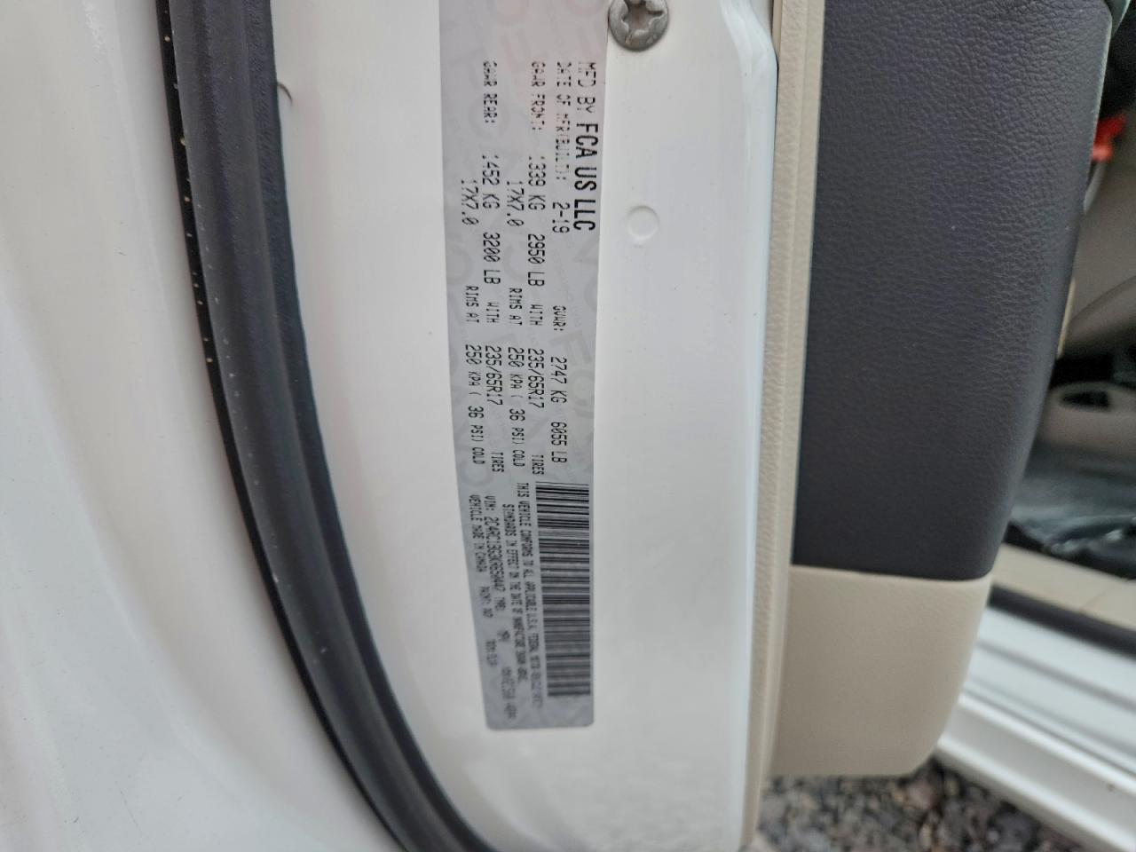 Chrysler Pacifica Touring L Image 9