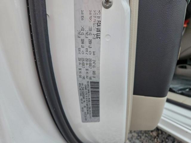 Chrysler Pacifica Touring L Image 9