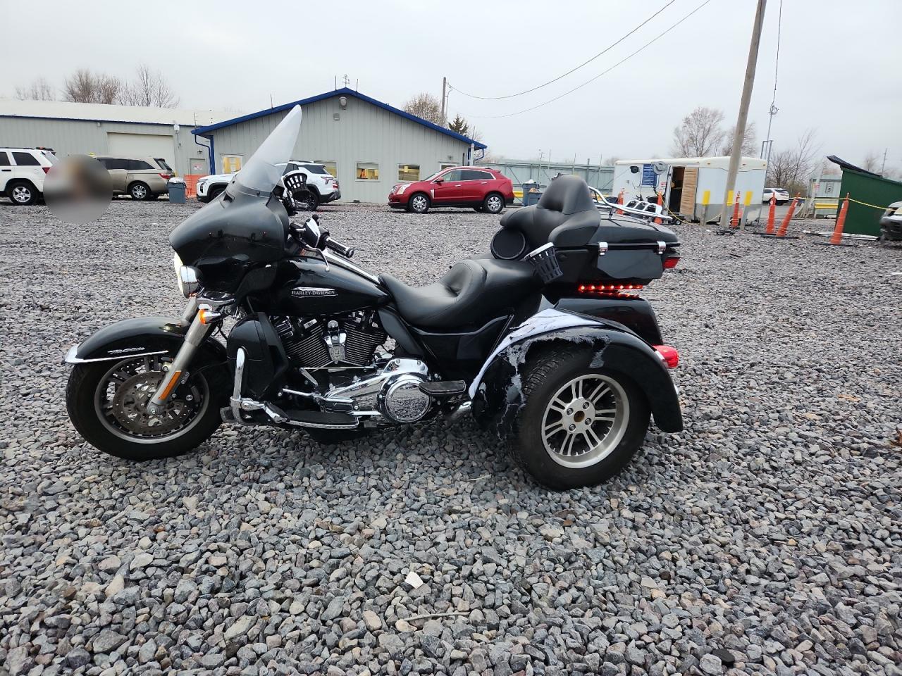 Harley-Davidson Fl Image 9