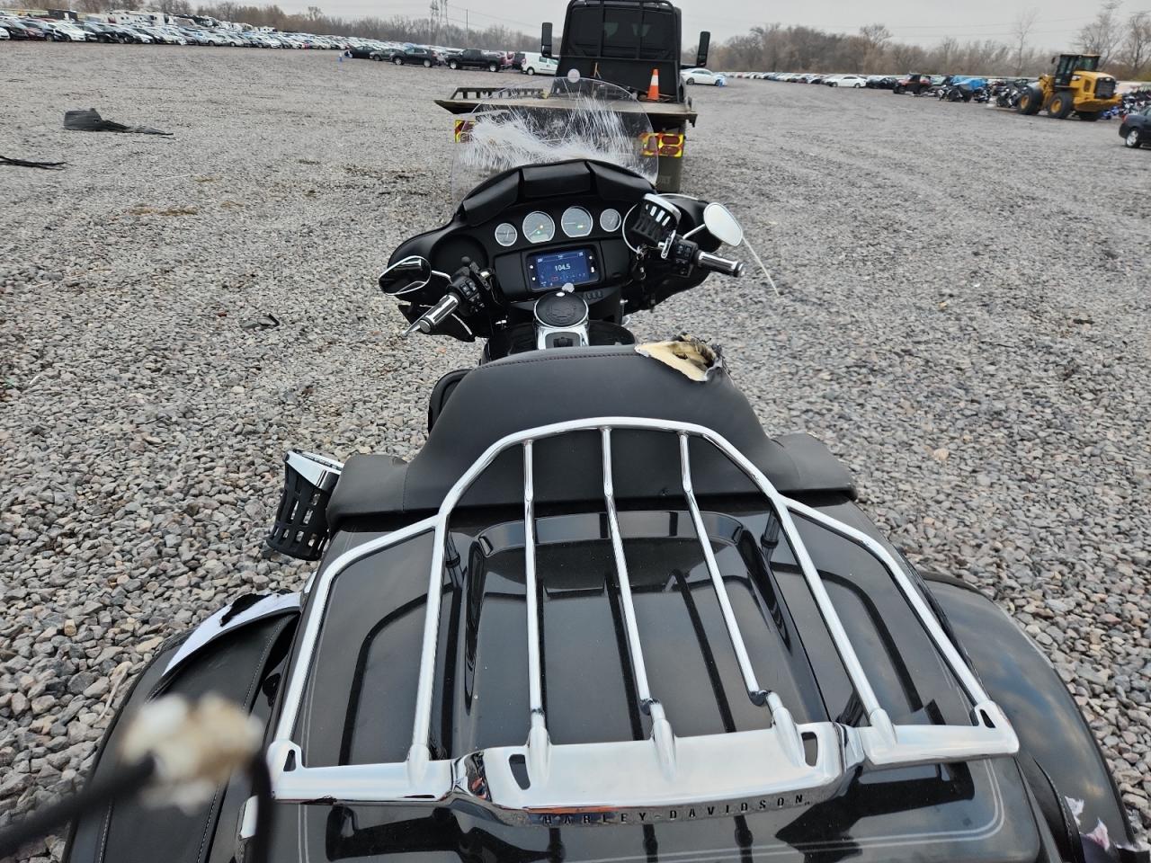 Harley-Davidson Fl Image 2