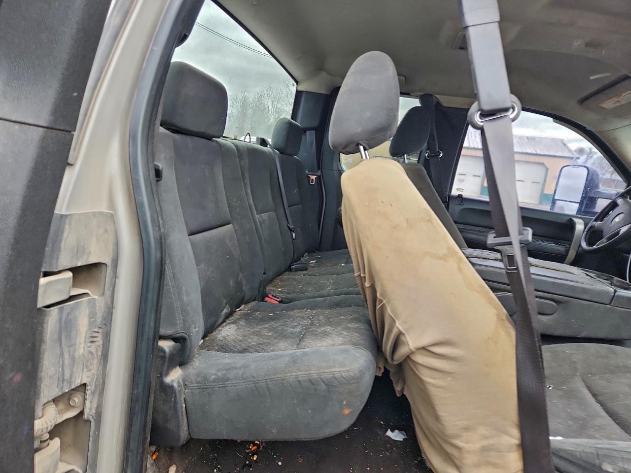 Chevrolet Silverado K2500 Heavy Duty Lt Image 11