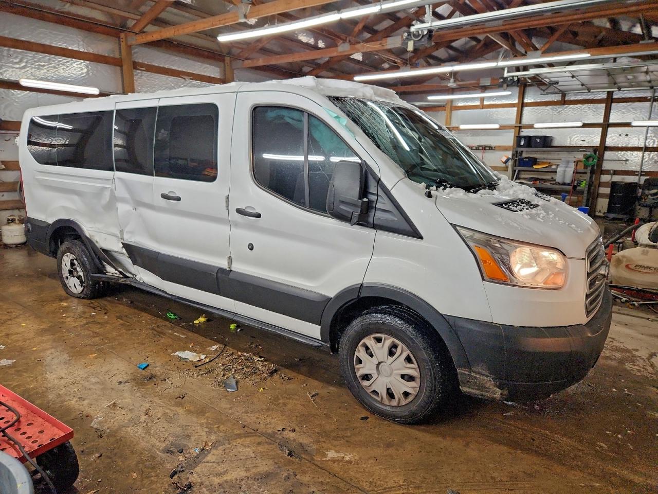 Ford Transit T-350 Image 3