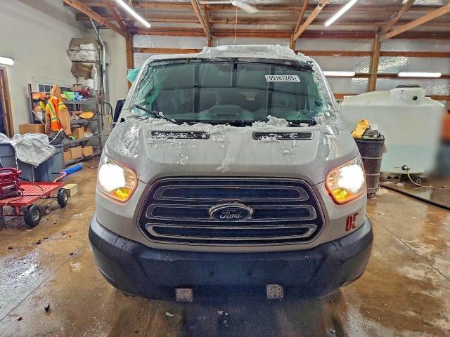 Ford Transit T-350 Image 11