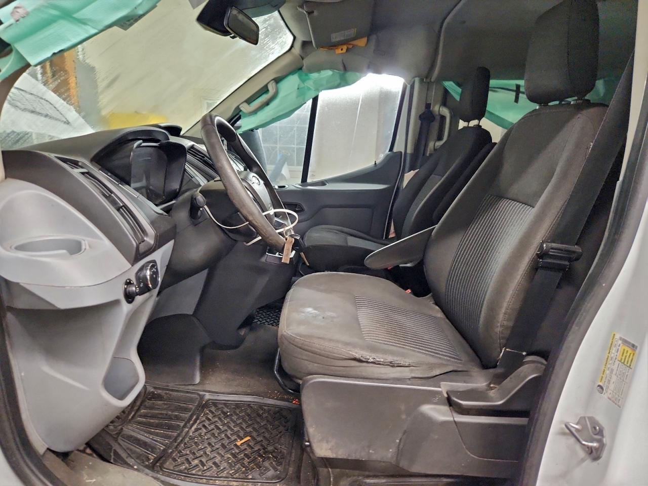 Ford Transit T-350 Image 10