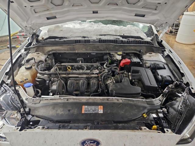 Ford Fusion S Image 6