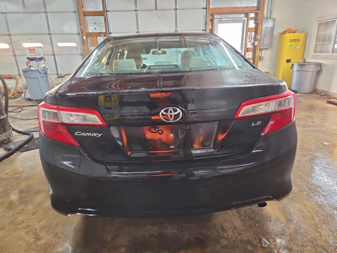 Toyota Camry L Image 5