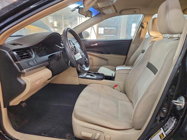 Toyota Camry L Image 7