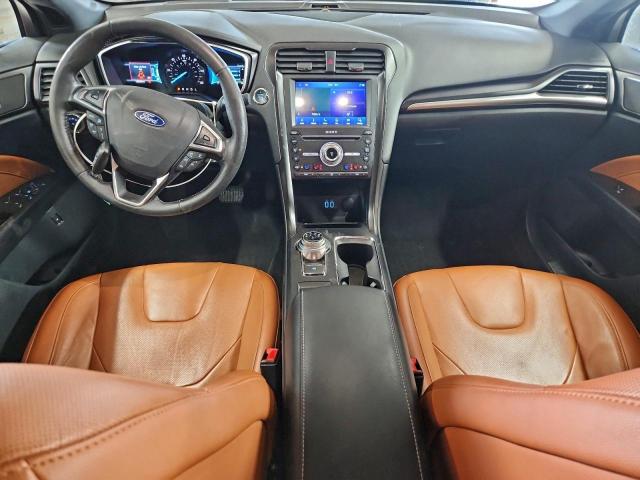 Ford Fusion Titanium Image 10