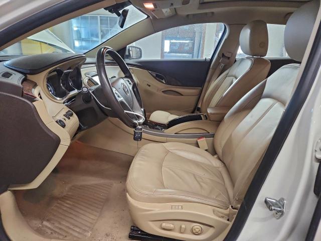Buick LaCrosse Image 4