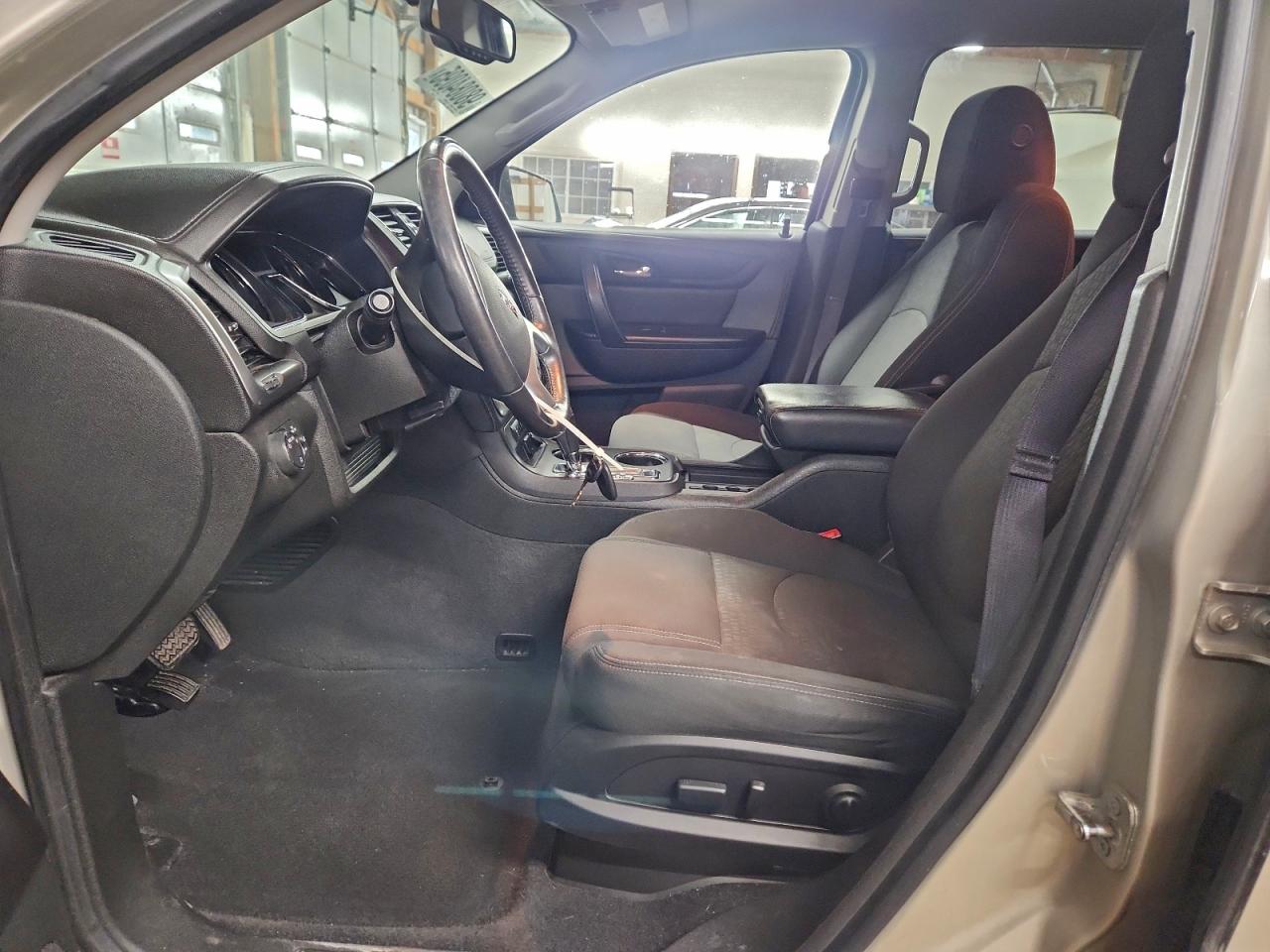 GMC Acadia Sle Image 7