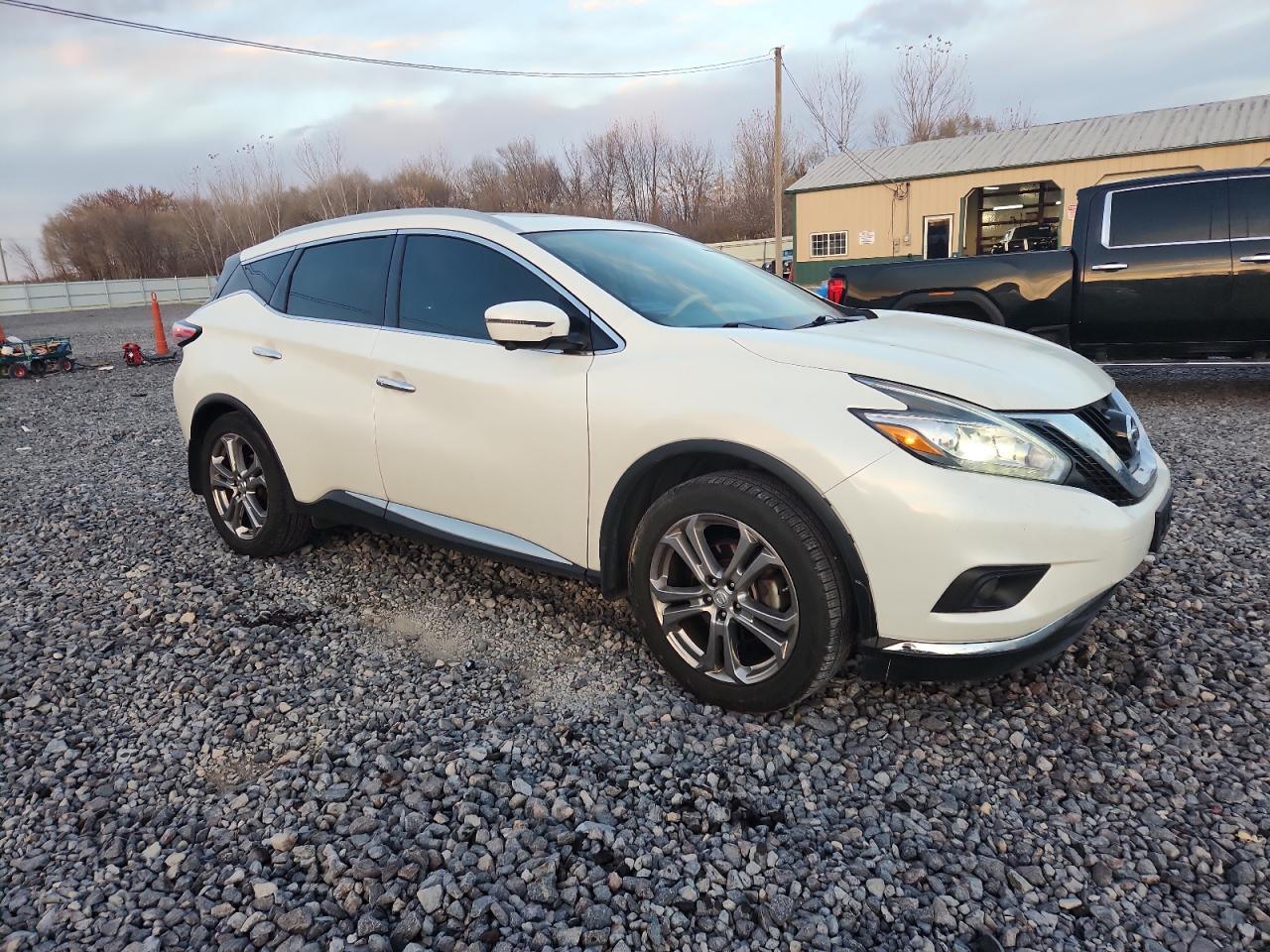 Nissan Murano S Image 5