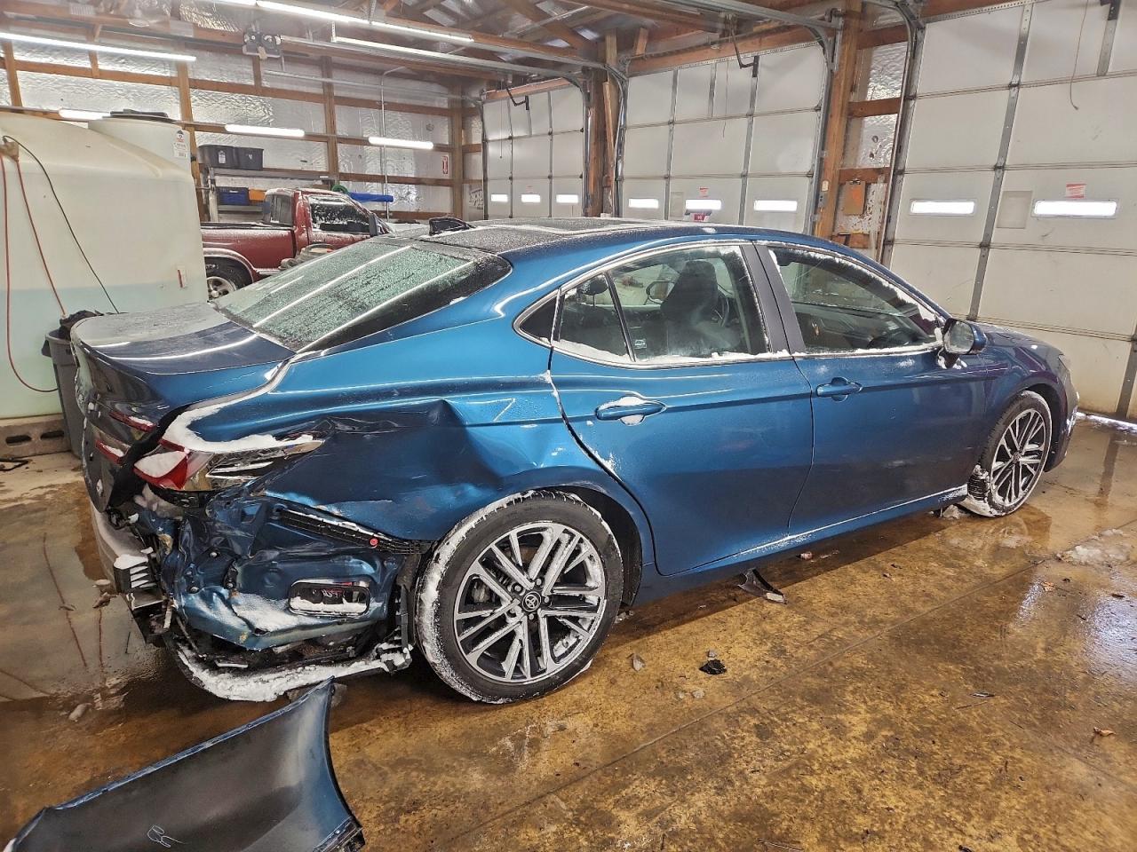 Toyota Camry Xse Image 12