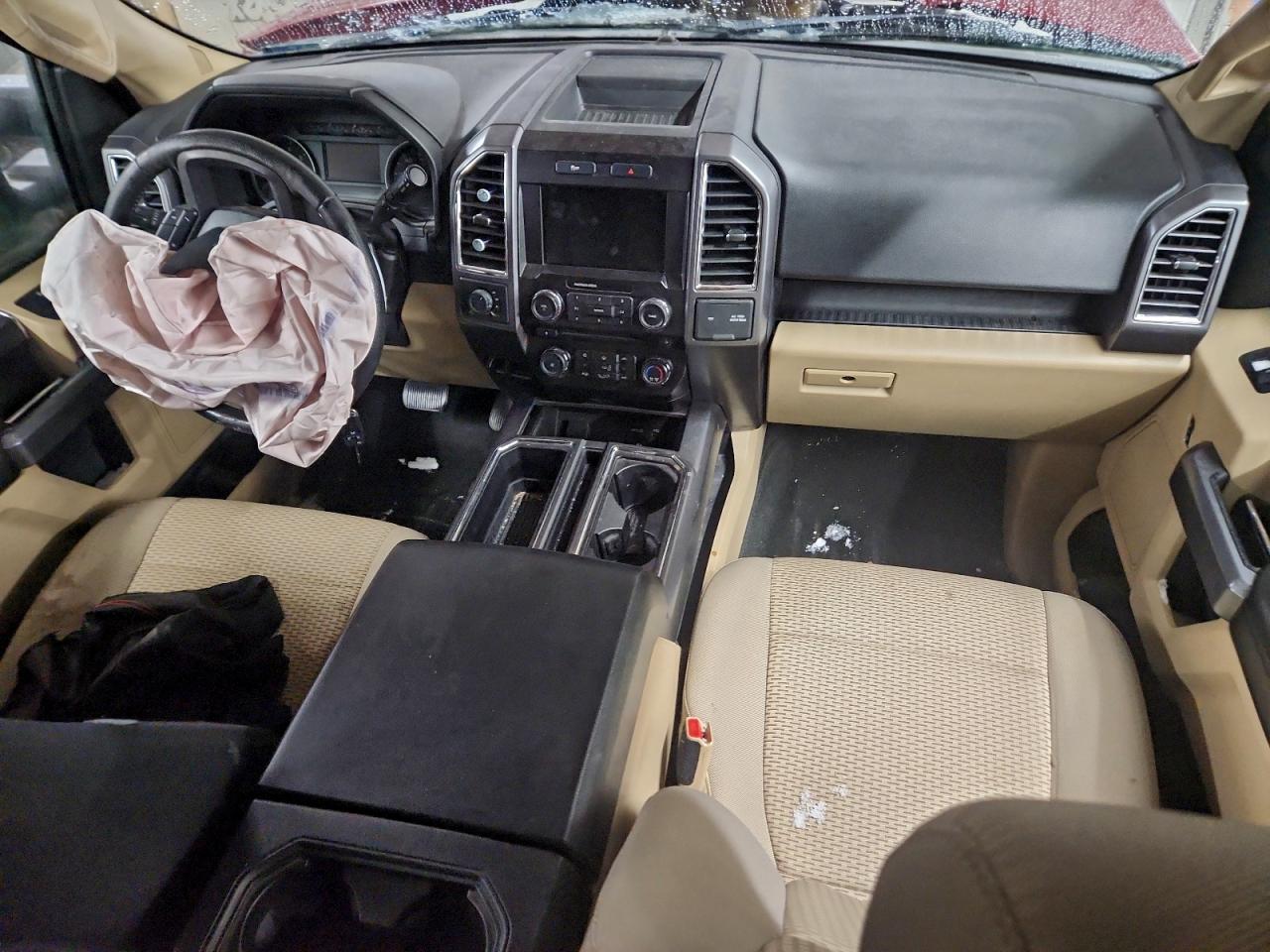 Ford F-150 Supercrew Image 11