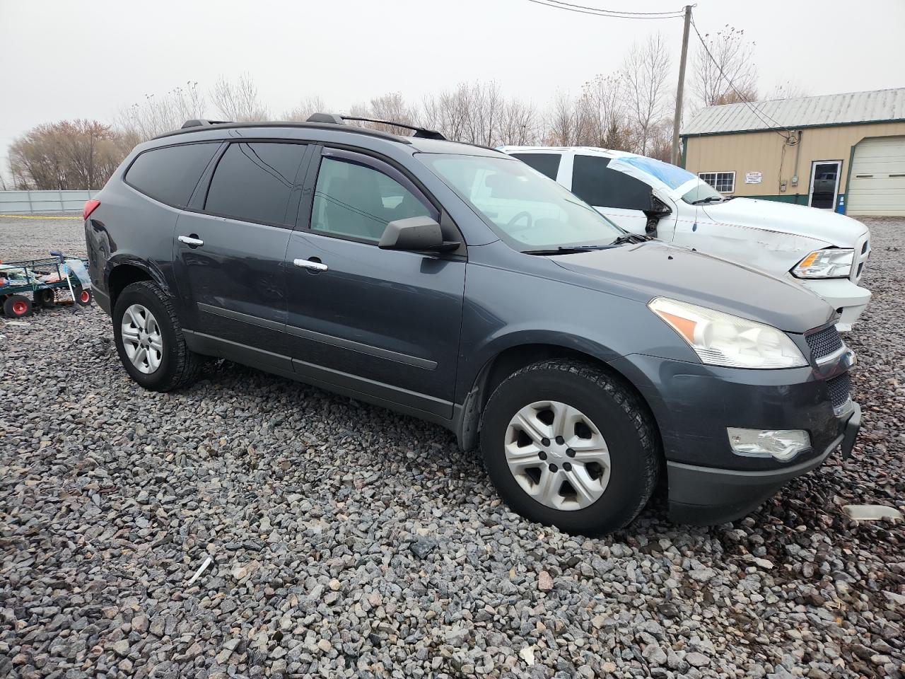Chevrolet Traverse Ls Image 12