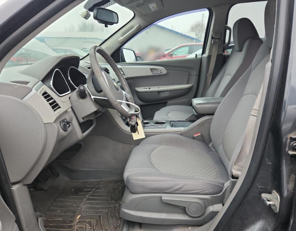 Chevrolet Traverse Ls Image 6