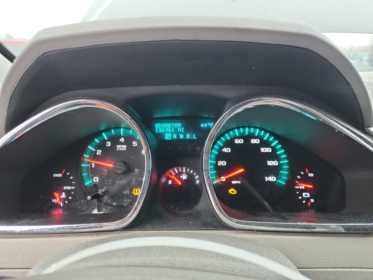 Chevrolet Traverse Ls Image 8