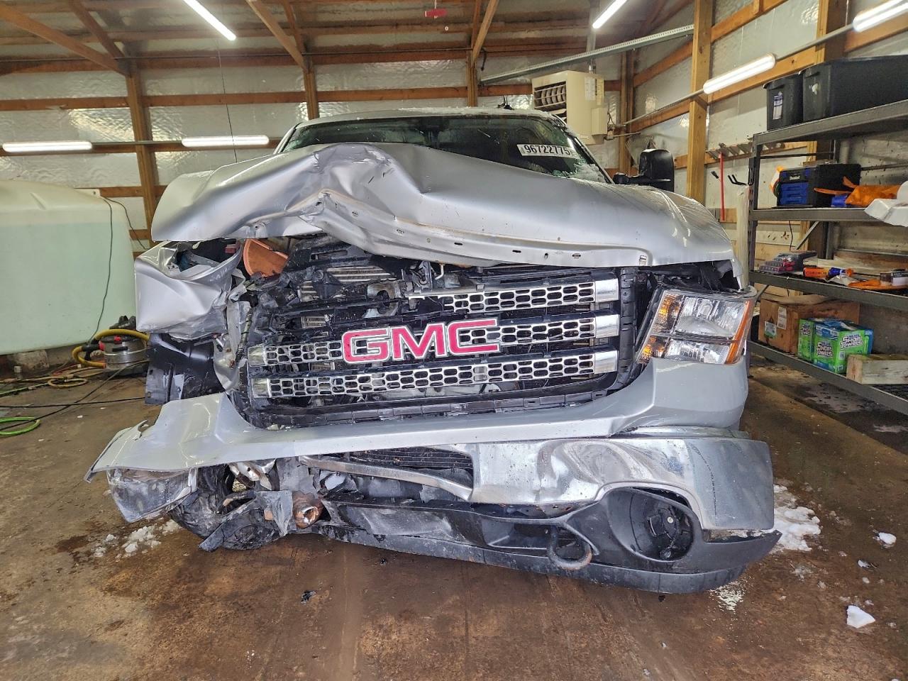 GMC Sierra K2500 Slt Image 3