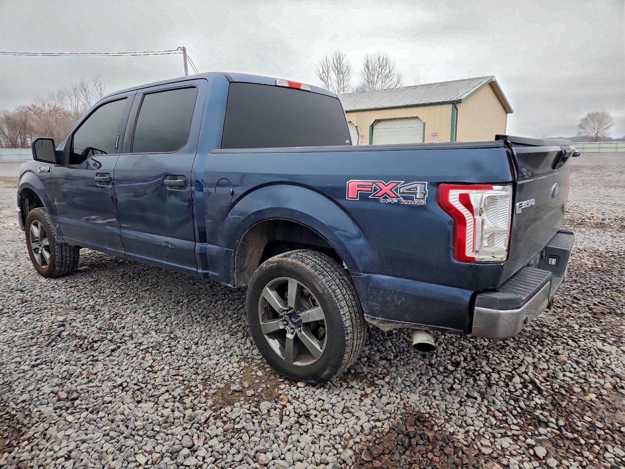 Ford F-150 Supercrew Image 12