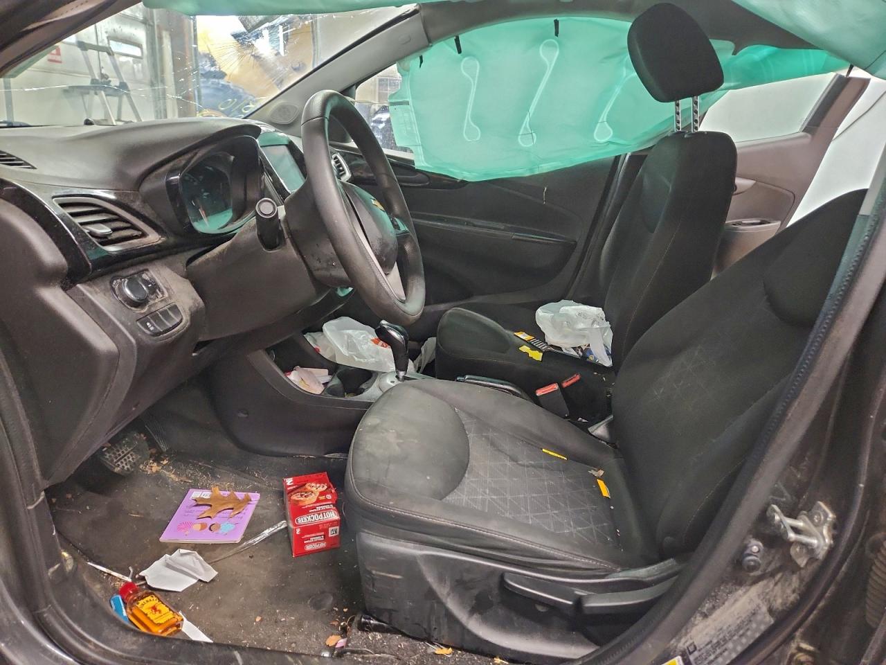 Chevrolet Spark 1lt Image 9