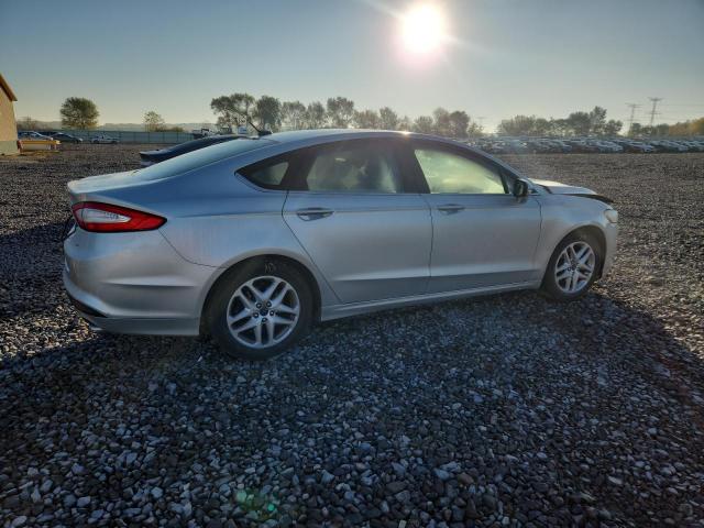 Ford Fusion Se Image 6