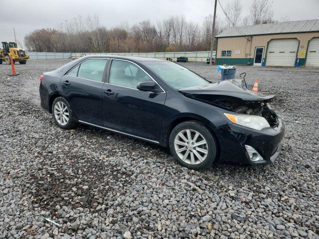 Toyota Camry Base Image 2