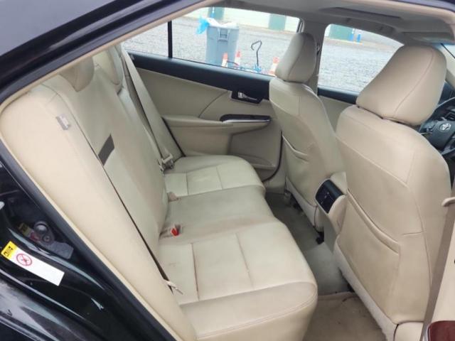 Toyota Camry Base Image 10