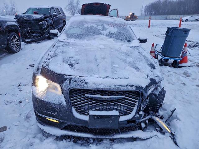 Chrysler 300 Touring L Image 7