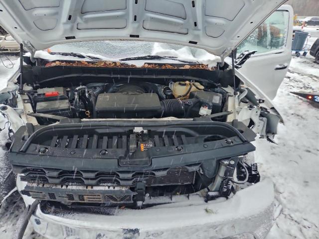 Chevrolet Silverado C1500 Image 10