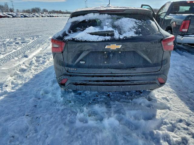 Chevrolet Trax Ls Image 3