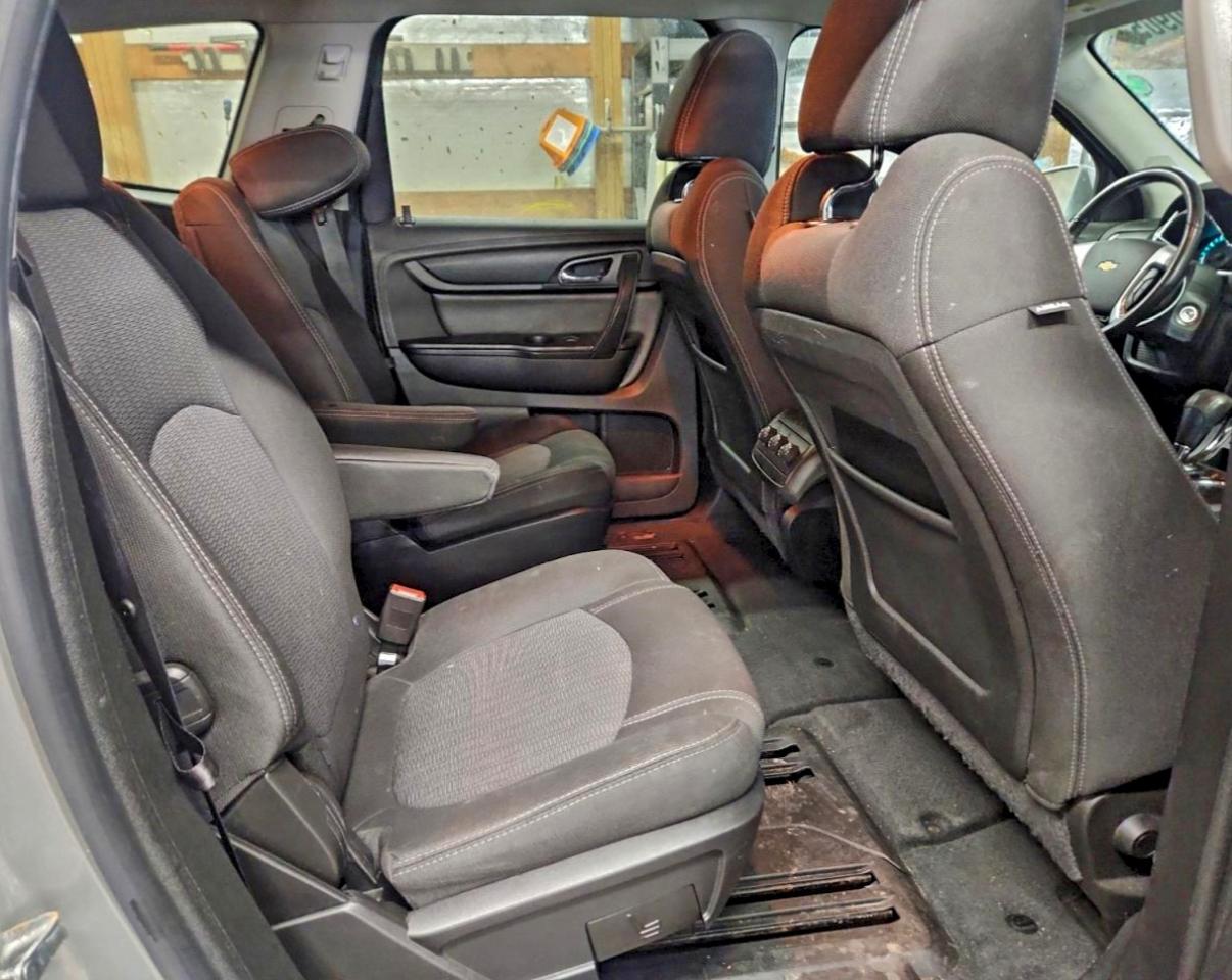 Chevrolet Traverse Lt Image 11