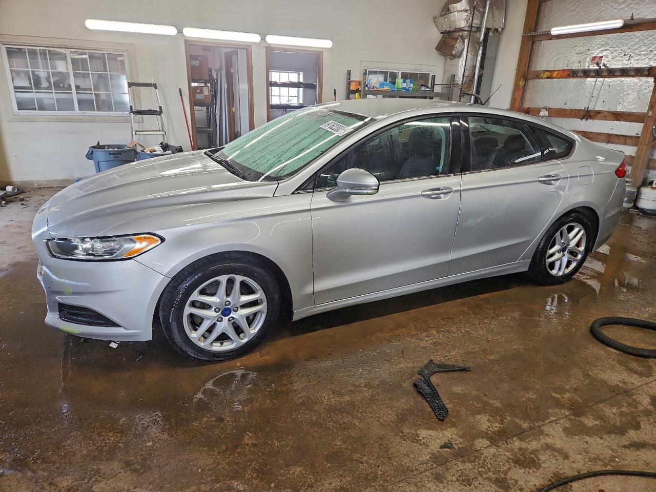 Ford Fusion Se Image 1