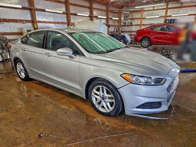 Ford Fusion Se Image 5