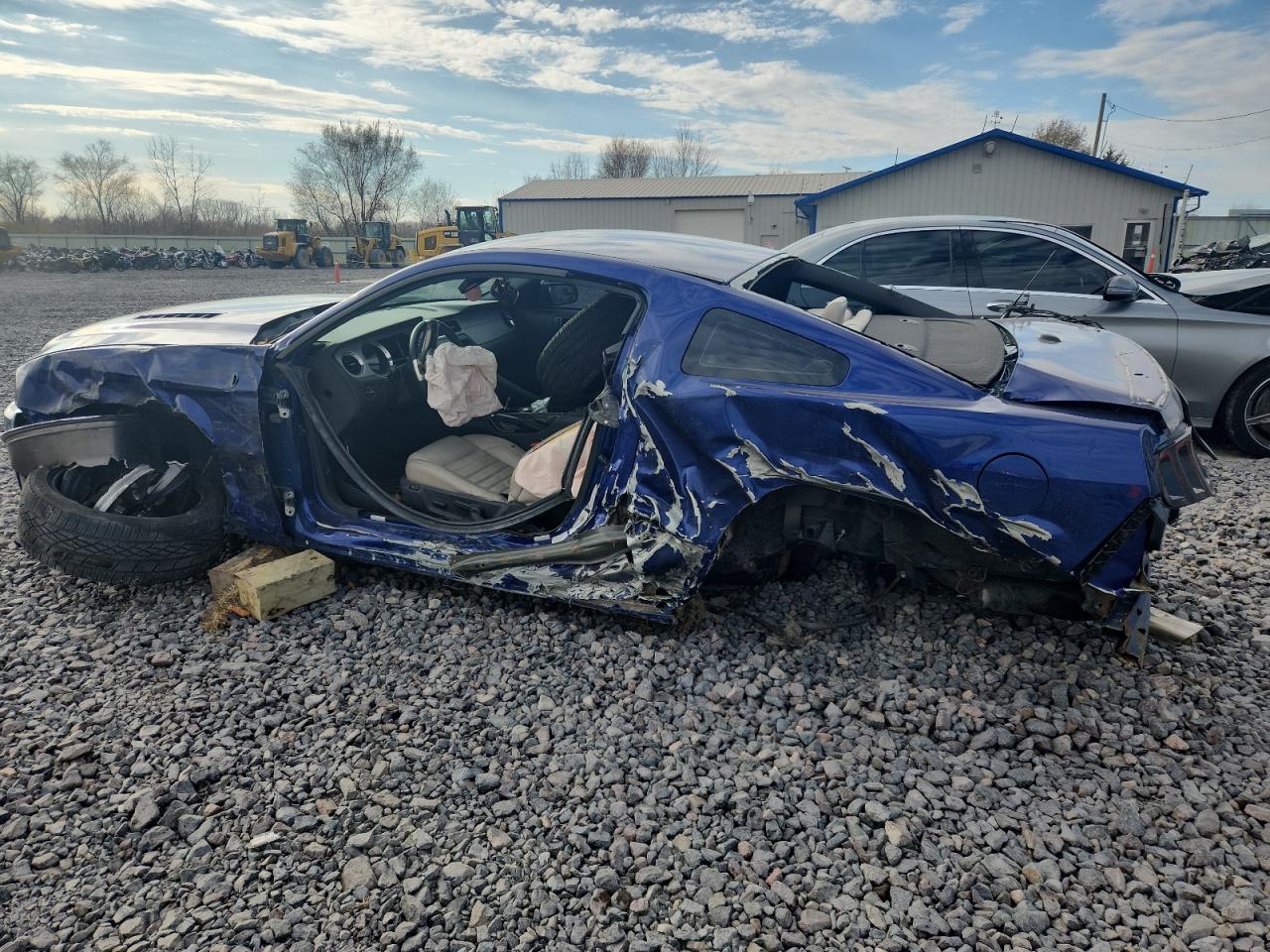 Ford Mustang Gt Image 2