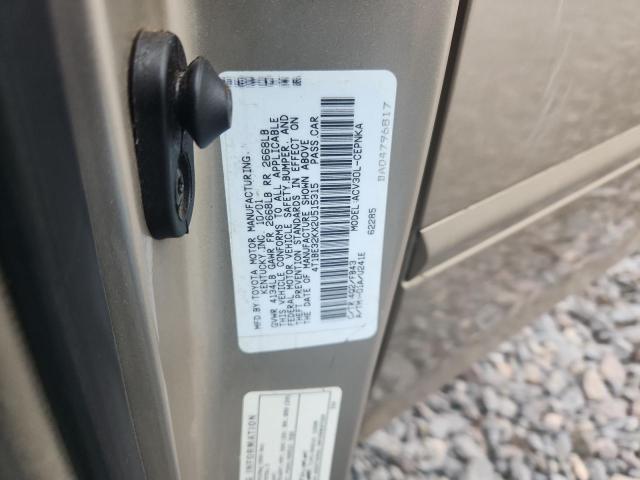 Toyota Camry Le Image 10