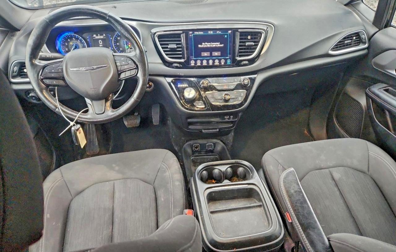 Chrysler Pacifica Touring Plus Image 6