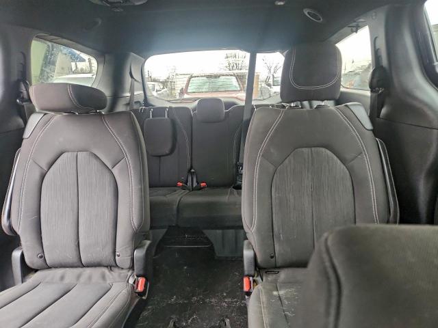 Chrysler Pacifica Touring Plus Image 5