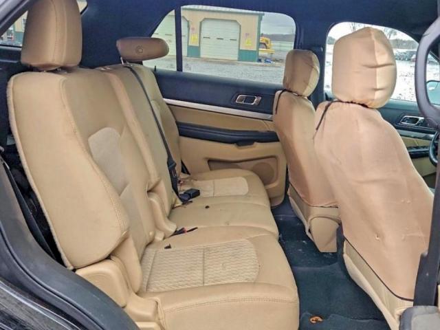 Ford Explorer Image 10