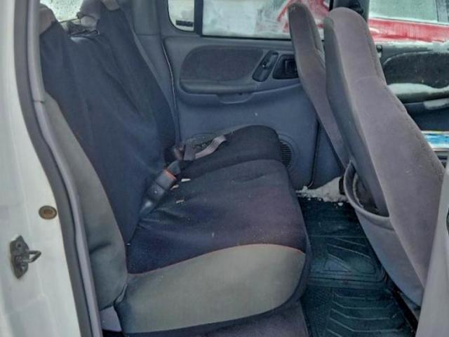 Dodge Dakota Quad Image 11