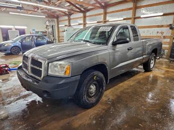  Salvage Dodge Dakota