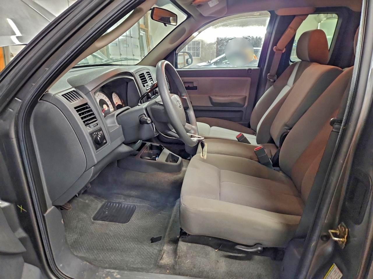 Dodge Dakota St Image 8