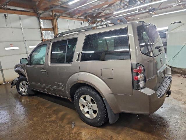 Nissan Pathfinder Le Image 3