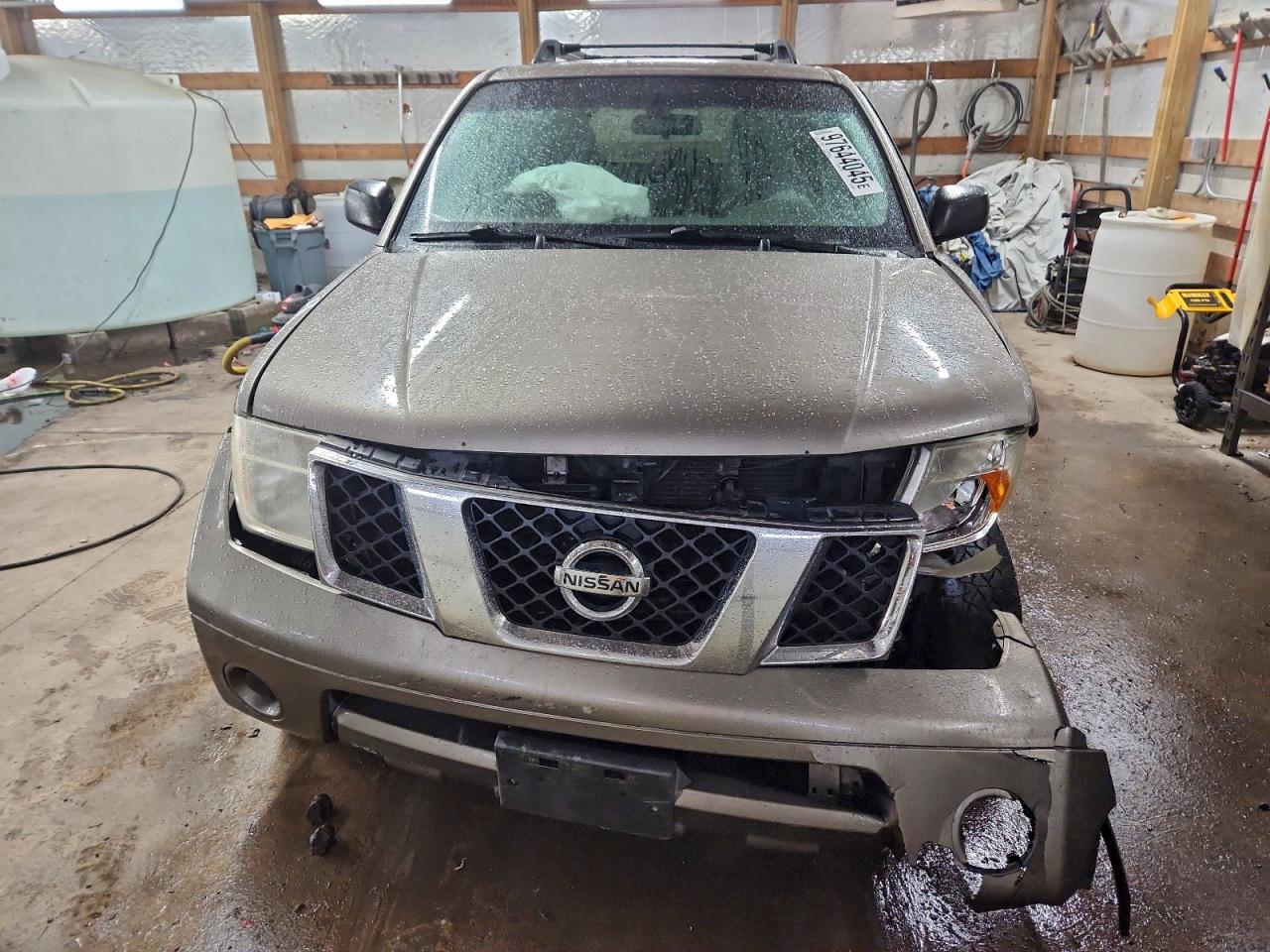 Nissan Pathfinder Le Image 5
