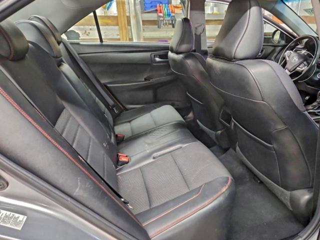 Toyota Camry Le Image 12