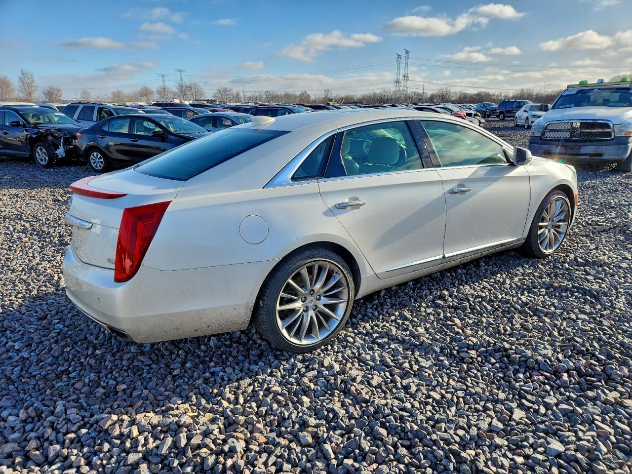 Cadillac XTS Platinum Image 3