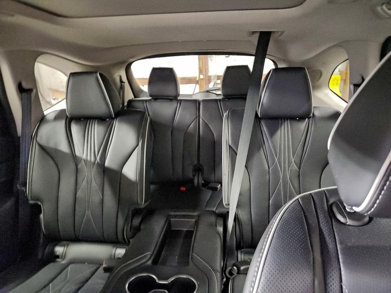 Acura MDX Advance Image 14