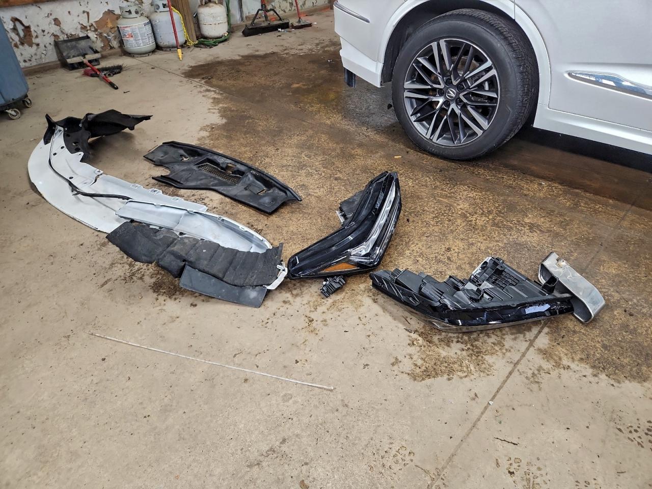 Acura MDX Advance Image 12