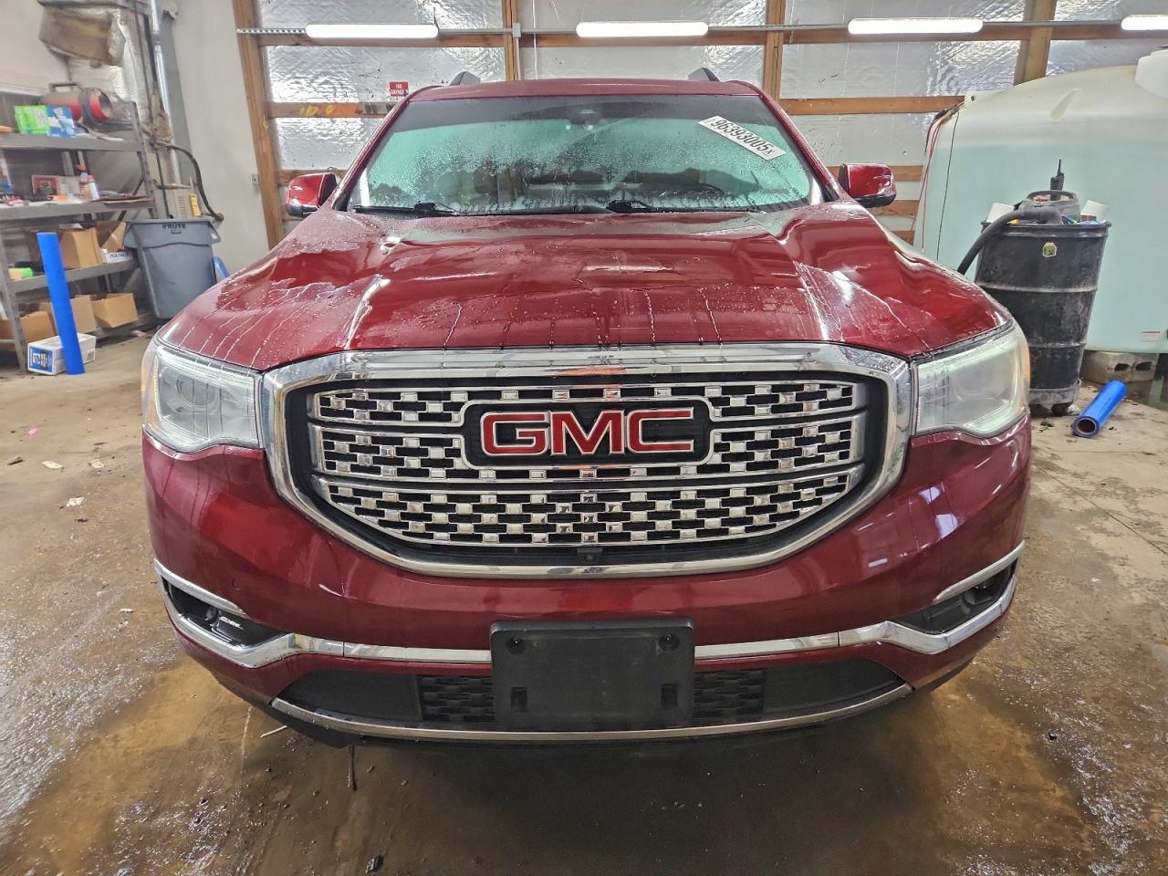 GMC Acadia Denali Image 2