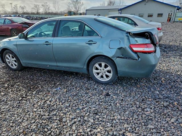 Toyota Camry Base Image 11