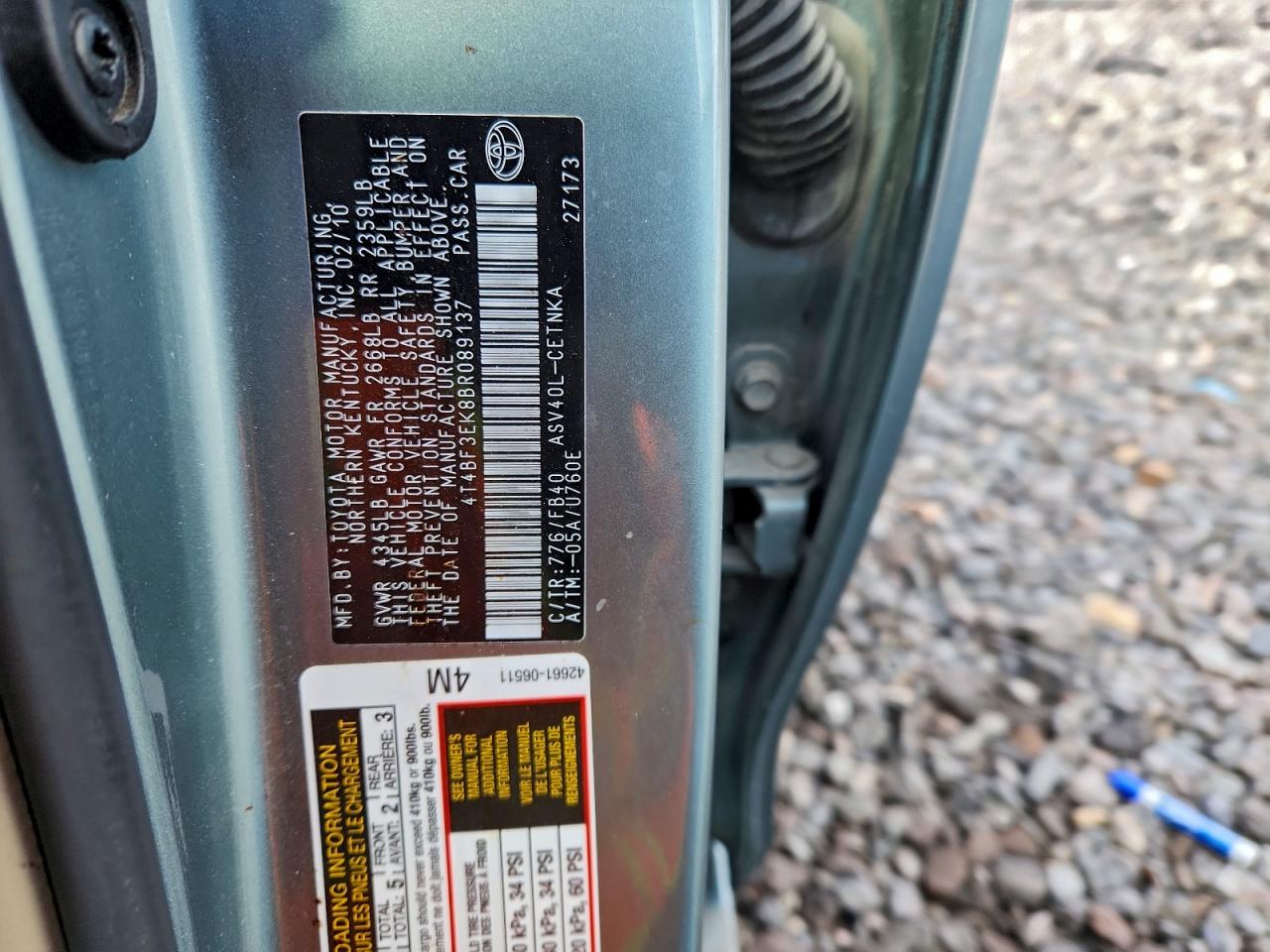 Toyota Camry Base Image 6