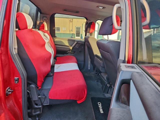 Nissan Titan Xe Image 9